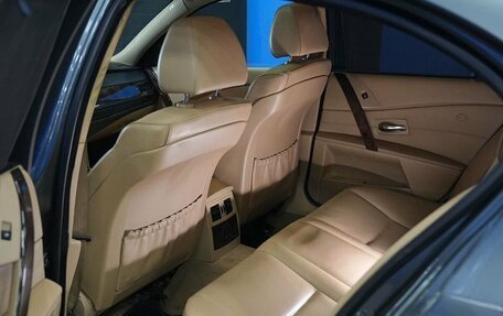 BMW 5 серия, 2004 год, 820 000 рублей, 14 фотография