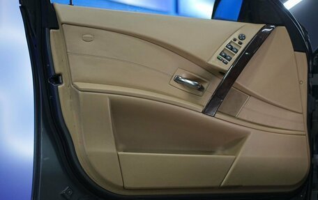 BMW 5 серия, 2004 год, 820 000 рублей, 15 фотография