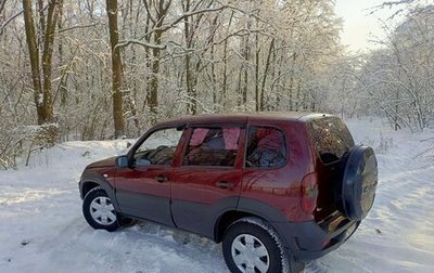 Chevrolet Niva I рестайлинг, 2004 год, 300 000 рублей, 1 фотография