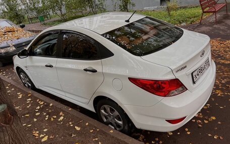 Hyundai Solaris II рестайлинг, 2013 год, 700 000 рублей, 5 фотография