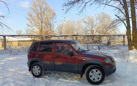 Chevrolet Niva I рестайлинг, 2004 год, 300 000 рублей, 7 фотография