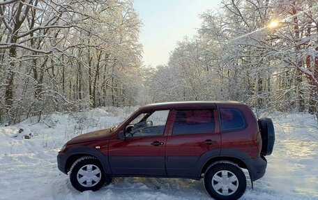 Chevrolet Niva I рестайлинг, 2004 год, 300 000 рублей, 2 фотография