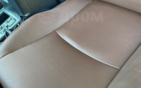 Toyota Land Cruiser Prado 150 рестайлинг 2, 2015 год, 3 850 000 рублей, 7 фотография