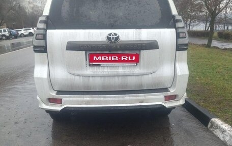 Toyota Land Cruiser Prado 150 рестайлинг 2, 2015 год, 3 850 000 рублей, 5 фотография