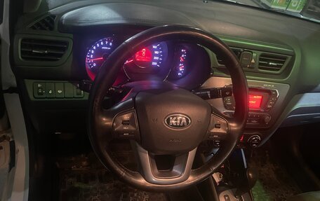 KIA Rio III рестайлинг, 2013 год, 960 000 рублей, 7 фотография