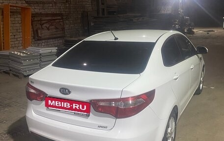 KIA Rio III рестайлинг, 2013 год, 960 000 рублей, 3 фотография