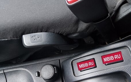 Nissan Tiida, 2011 год, 750 000 рублей, 10 фотография