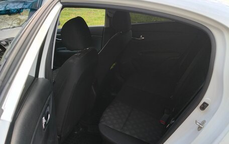 KIA Rio IV, 2018 год, 1 450 000 рублей, 2 фотография