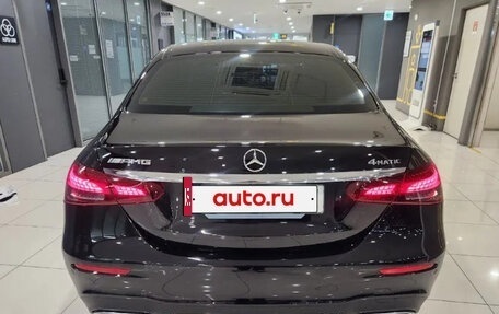 Mercedes-Benz E-Класс, 2023 год, 6 650 000 рублей, 3 фотография