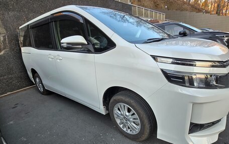 Toyota Voxy III, 2016 год, 2 100 000 рублей, 6 фотография