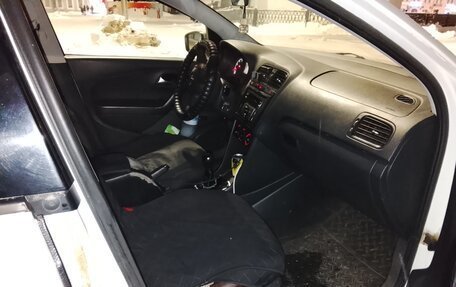 Volkswagen Polo VI (EU Market), 2015 год, 390 000 рублей, 2 фотография