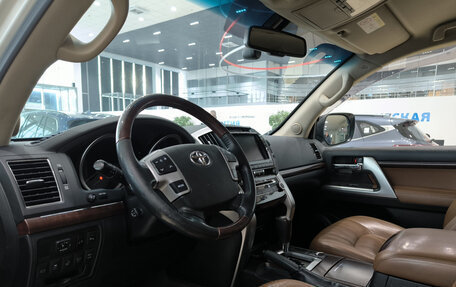 Toyota Land Cruiser 200, 2015 год, 3 990 000 рублей, 20 фотография