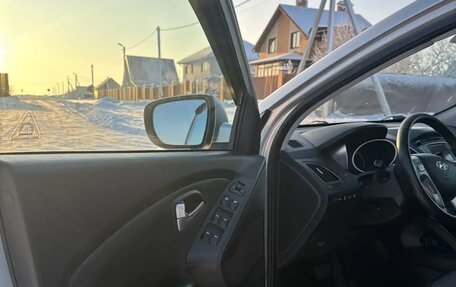 Hyundai ix35 I рестайлинг, 2013 год, 1 290 000 рублей, 4 фотография