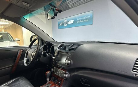 Toyota Highlander III, 2011 год, 2 050 000 рублей, 18 фотография