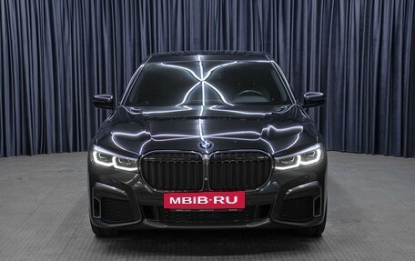 BMW 7 серия, 2019 год, 5 800 000 рублей, 2 фотография