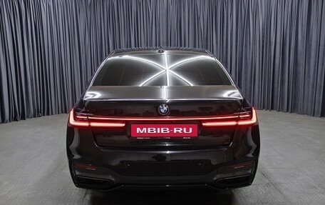 BMW 7 серия, 2019 год, 5 800 000 рублей, 6 фотография