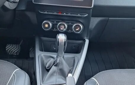 Renault Arkana I, 2021 год, 1 790 000 рублей, 11 фотография