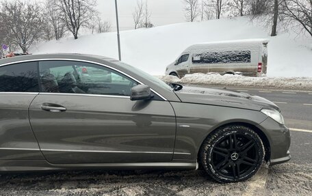 Mercedes-Benz E-Класс, 2011 год, 1 550 000 рублей, 5 фотография