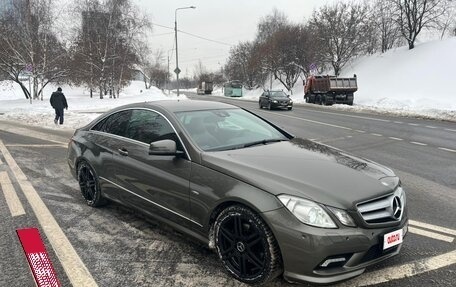 Mercedes-Benz E-Класс, 2011 год, 1 550 000 рублей, 6 фотография