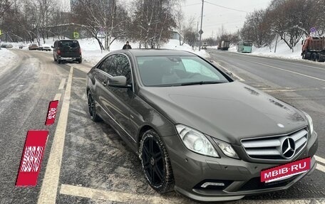 Mercedes-Benz E-Класс, 2011 год, 1 550 000 рублей, 3 фотография