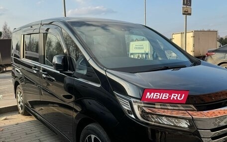 Honda Stepwgn IV, 2019 год, 2 490 000 рублей, 1 фотография