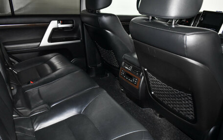 Toyota Land Cruiser 200, 2015 год, 4 690 000 рублей, 16 фотография