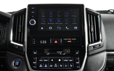 Toyota Land Cruiser 200, 2015 год, 4 690 000 рублей, 17 фотография