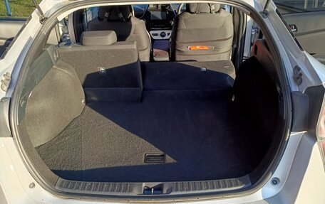 Toyota Prius IV XW50, 2017 год, 1 650 000 рублей, 10 фотография