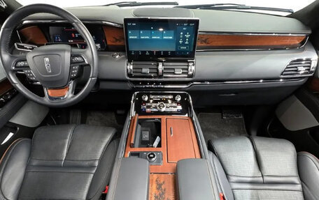 Lincoln Navigator, 2023 год, 12 770 000 рублей, 5 фотография