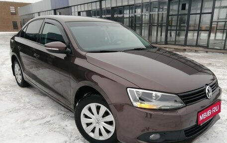 Volkswagen Jetta VI, 2014 год, 1 050 000 рублей, 3 фотография