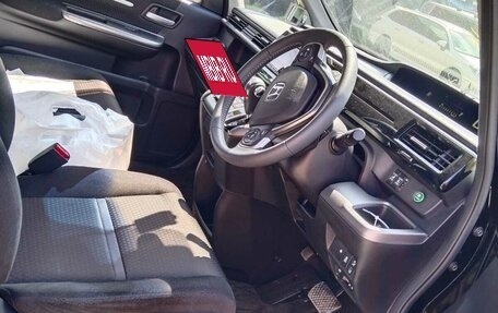 Honda Stepwgn IV, 2019 год, 2 490 000 рублей, 3 фотография