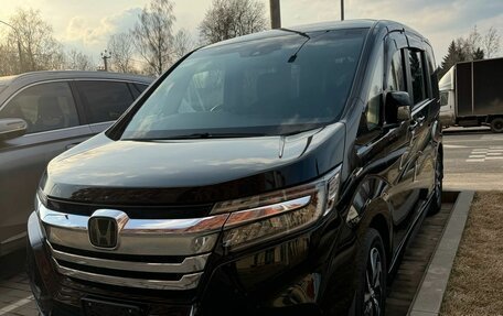 Honda Stepwgn IV, 2019 год, 2 490 000 рублей, 13 фотография