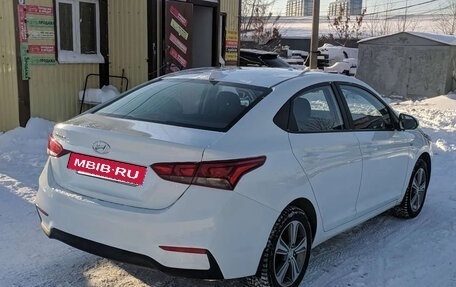 Hyundai Solaris II рестайлинг, 2017 год, 777 000 рублей, 5 фотография