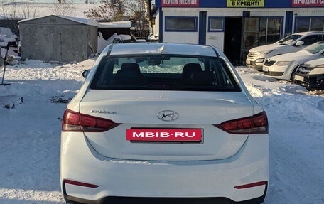 Hyundai Solaris II рестайлинг, 2017 год, 777 000 рублей, 7 фотография