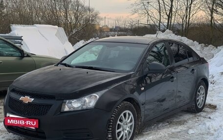 Chevrolet Cruze II, 2010 год, 680 000 рублей, 2 фотография