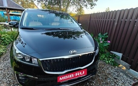 KIA Carnival III, 2020 год, 4 250 000 рублей, 2 фотография