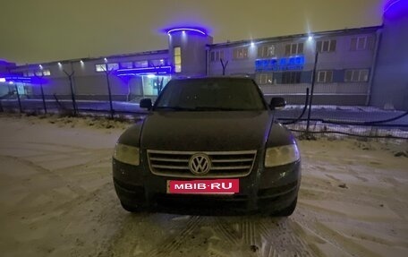 Volkswagen Touareg III, 2004 год, 550 000 рублей, 2 фотография
