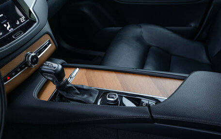 Volvo XC90 II рестайлинг, 2022 год, 5 875 000 рублей, 18 фотография