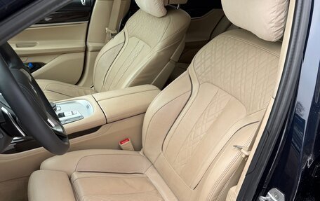 BMW 7 серия, 2016 год, 2 700 000 рублей, 12 фотография