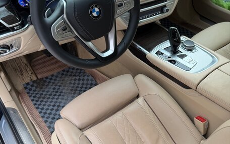 BMW 7 серия, 2016 год, 2 700 000 рублей, 15 фотография