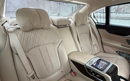 BMW 7 серия, 2016 год, 2 700 000 рублей, 27 фотография