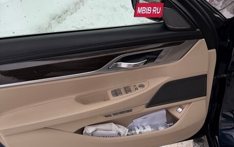 BMW 7 серия, 2016 год, 2 700 000 рублей, 20 фотография