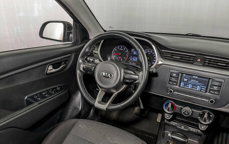 KIA Rio IV, 2021 год, 895 000 рублей, 26 фотография