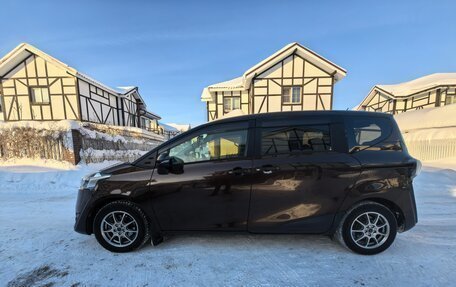 Toyota Sienta II, 2015 год, 1 450 000 рублей, 3 фотография