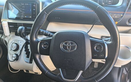 Toyota Sienta II, 2015 год, 1 450 000 рублей, 13 фотография