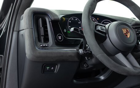 Porsche Cayenne III, 2025 год, 32 390 000 рублей, 14 фотография