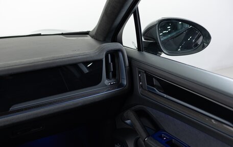 Porsche Cayenne III, 2025 год, 32 390 000 рублей, 20 фотография