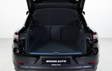 Porsche Cayenne III, 2025 год, 32 390 000 рублей, 31 фотография