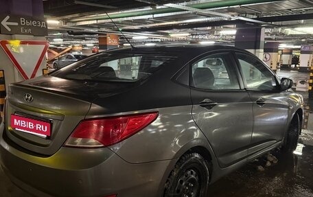 Hyundai Solaris II рестайлинг, 2016 год, 800 000 рублей, 2 фотография