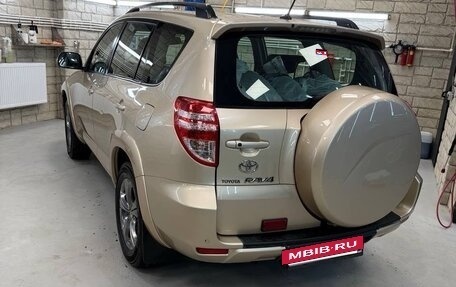 Toyota RAV4, 2011 год, 1 830 000 рублей, 6 фотография